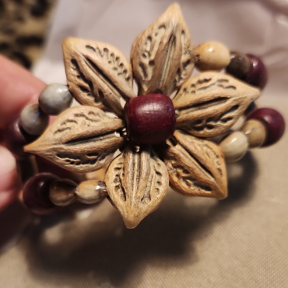 Elegant Floral Wooden Bracelet